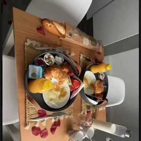 La Dolce & *